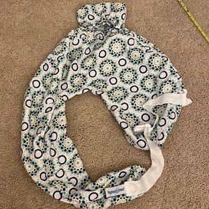 Pillow maternity cover